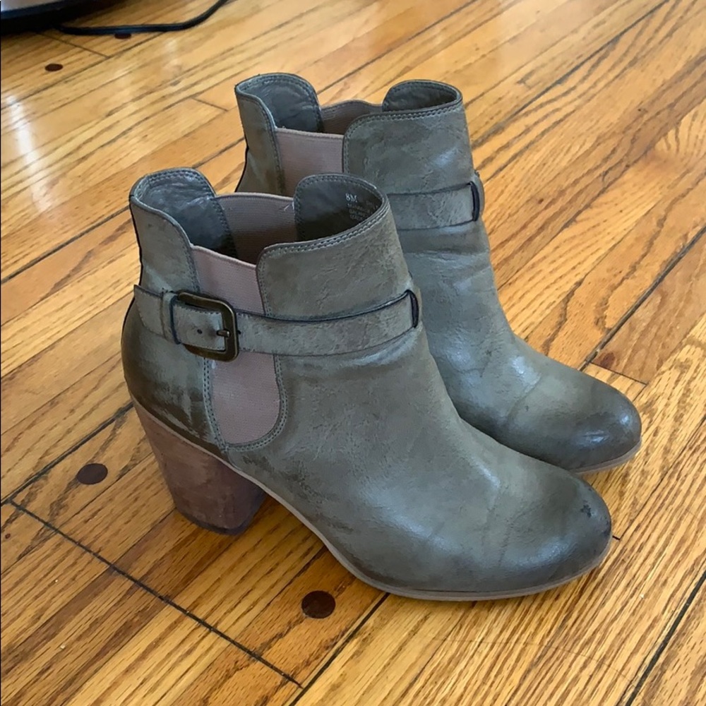 Stone gray heeled booties with buckle